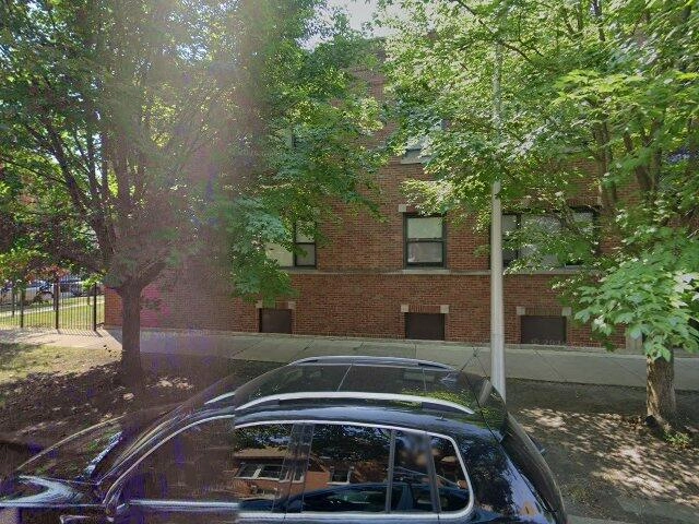 House image located at Davenport, IA 52806