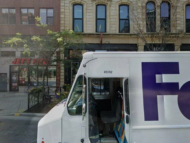 House image located at Chicago, IL 60607