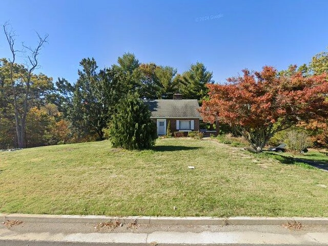 House image located at Latonia, KY 41015