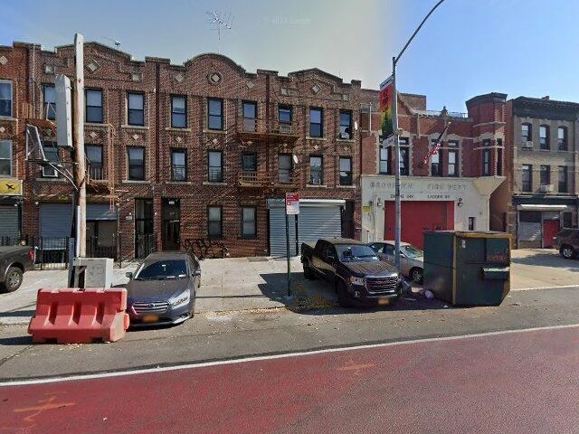 House image located at West Springfield, MA 01089