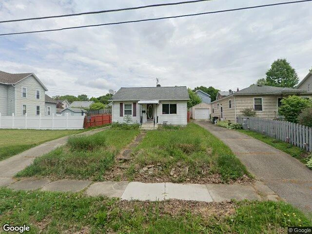 House image located at Barberton, OH 44203