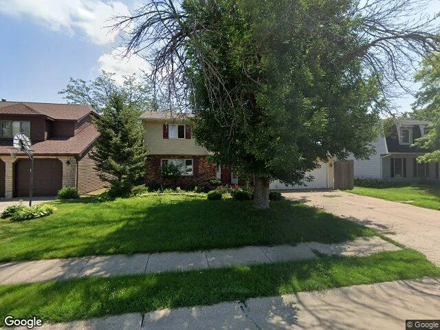 House image located at Eldridge, IA 52748