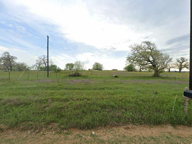 House image located at Floresville, TX 78114