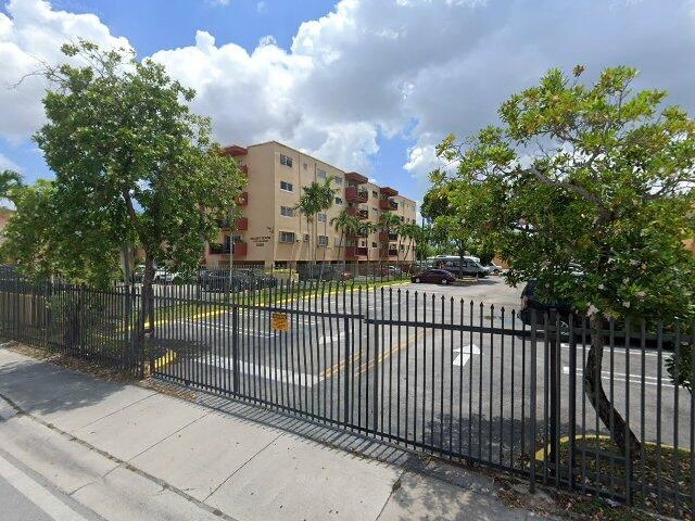 House image located at Miami, FL 33126