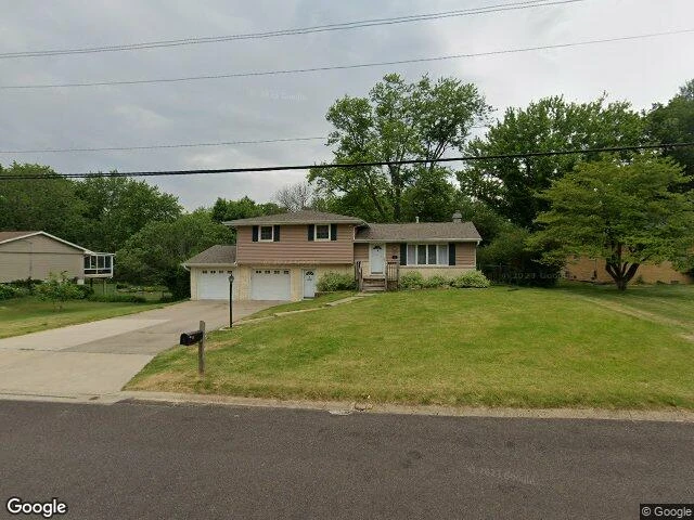 House image located at Washington, IL 61571