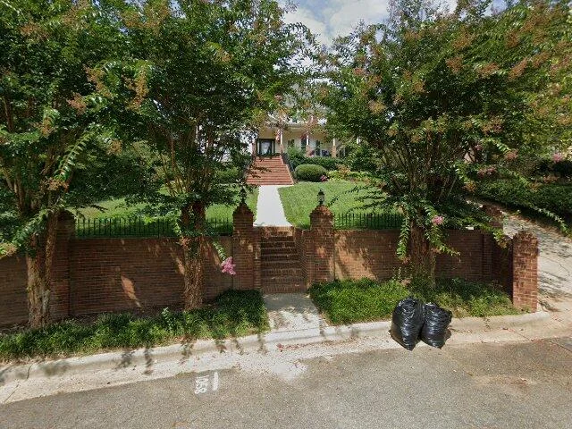 House image located at Hickory, NC 28601