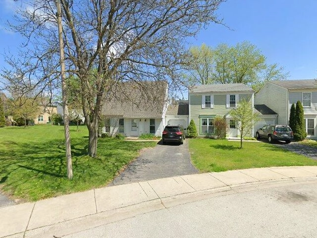 House image located at Warrenville, IL 60555