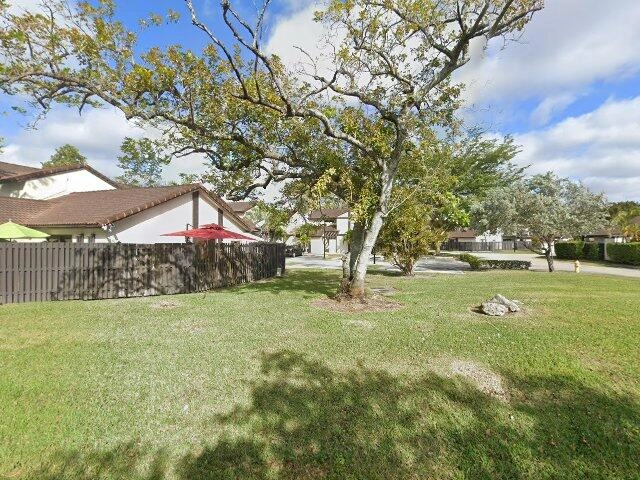 House image located at Miami, FL 33185