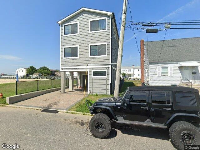 House image located at Freeport, NY 11520