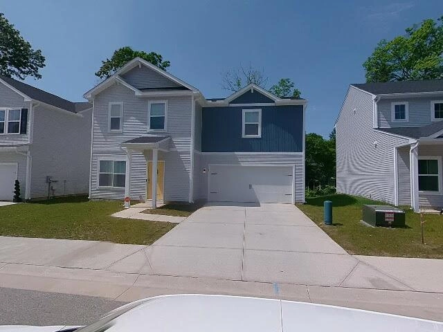 House image located at Akron, OH 44320