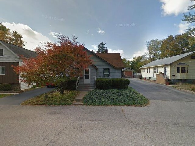 House image located at Mchenry, IL 60050