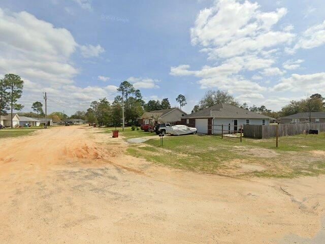 House image located at Crestview, FL 32539