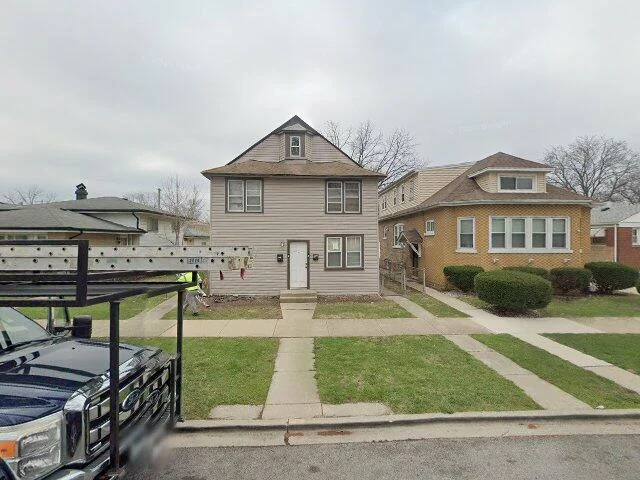 House image located at Bellwood, IL 60104