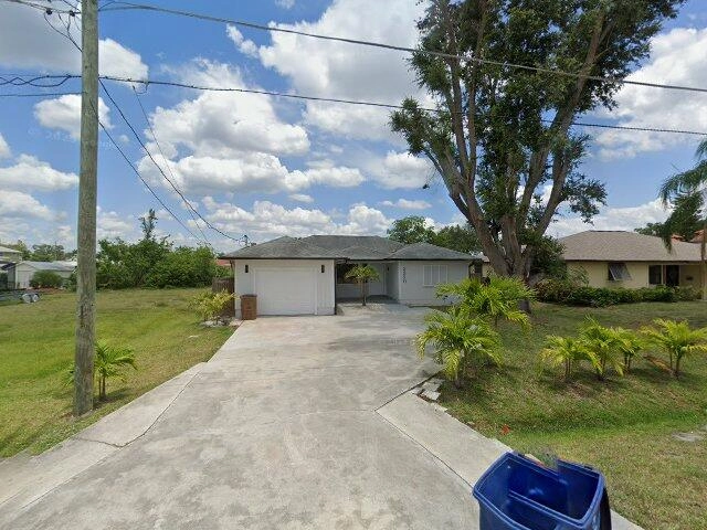 House image located at Fort Myers, FL 33905