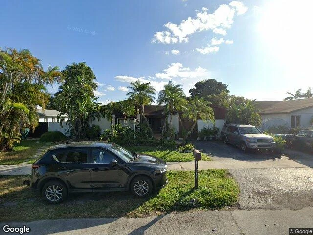 House image located at Miami, FL 33183