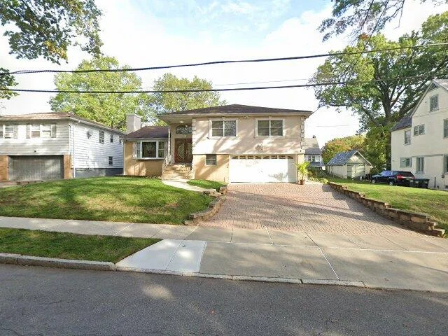 House image located at Newark, NJ 07104