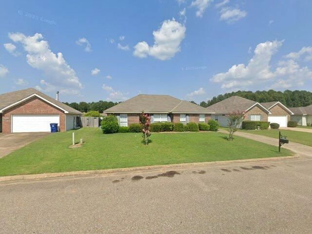 House image located at Wetumpka, AL 36092