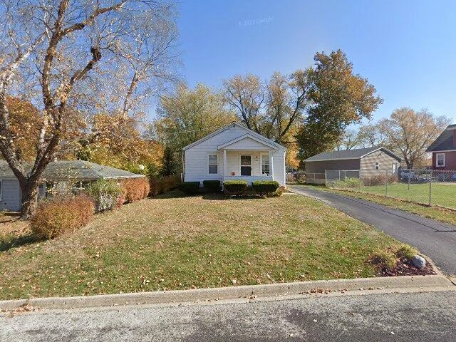 House image located at Peoria, IL 61607