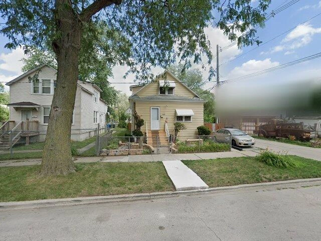House image located at Chicago, IL 60628