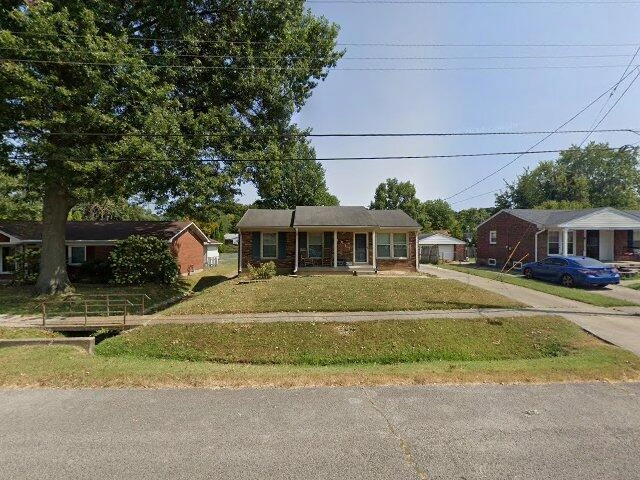 House image located at Louisville, KY 40272