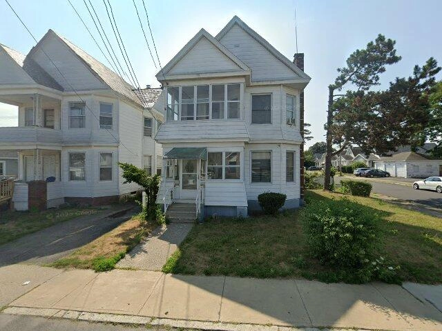 House image located at Monroe, MI 48162