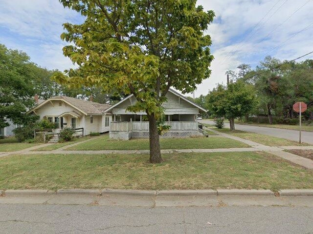 House image located at Winfield, KS 67156