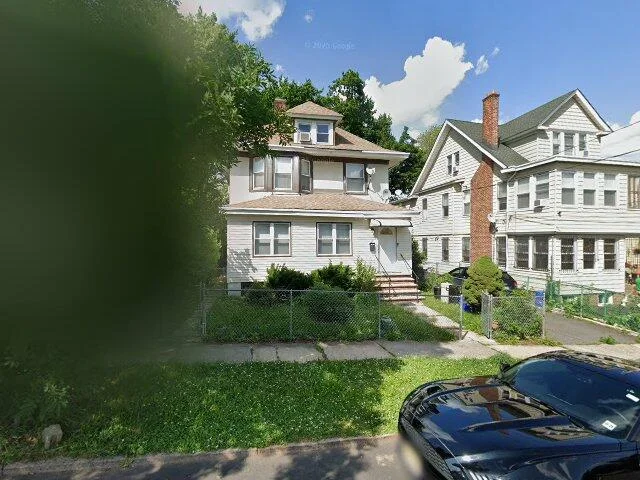 House image located at Newark, NJ 07112