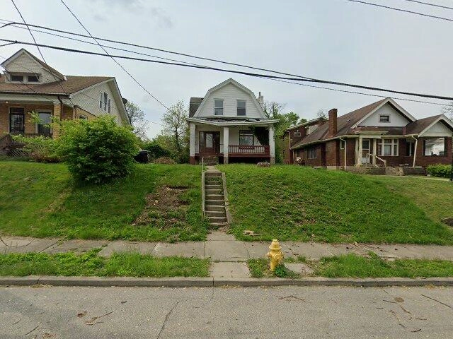 House image located at Cincinnati, OH 45217