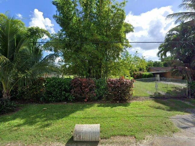 House image located at Miami, FL 33187