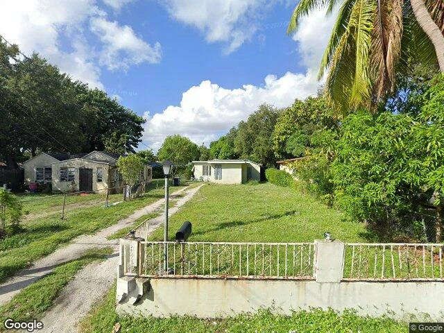 House image located at Miami, FL 33150