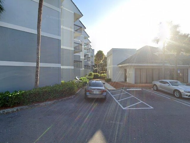 House image located at West Palm Beach, FL 33401