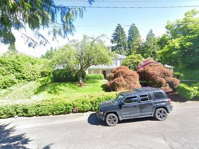 House image located at Portland, OR 97219