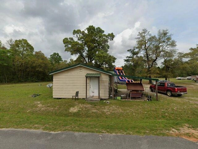 House image located at Defuniak Springs, FL 32435
