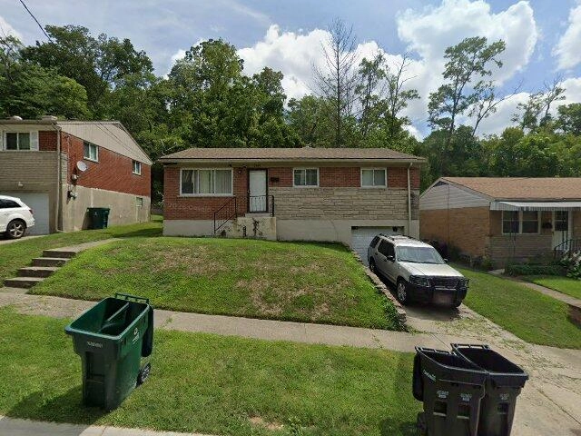 House image located at Cincinnati, OH 45211