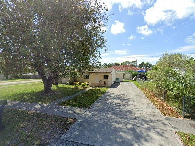 House image located at Miami, FL 33165