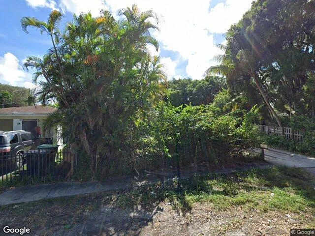 House image located at Miami, FL 33168