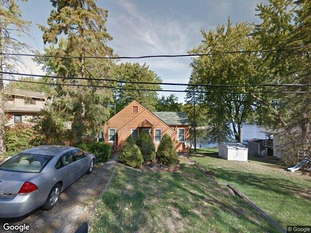 House image located at Island Lake, IL 60042