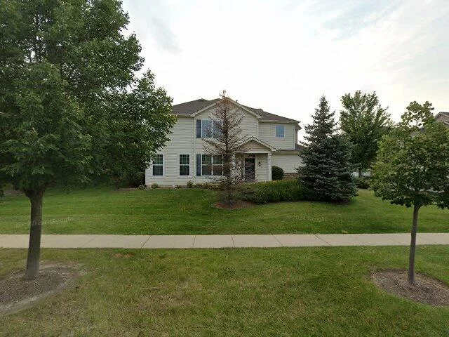 House image located at Round Lake, IL 60073