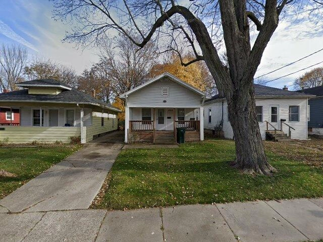 House image located at Lansing, MI 48910