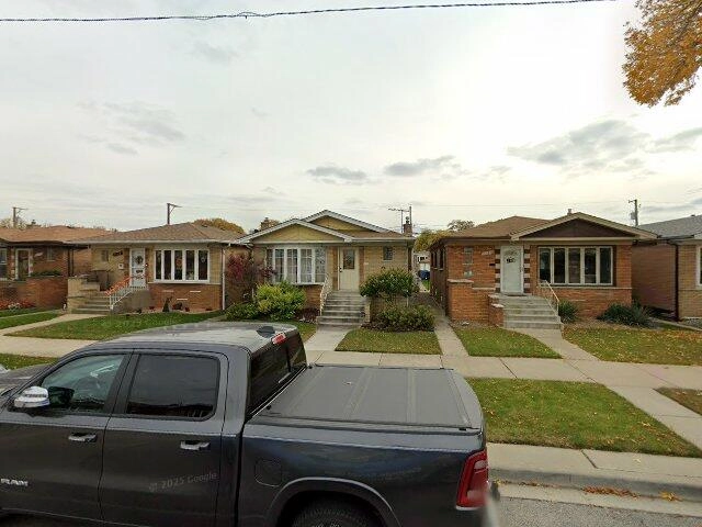 House image located at Chicago, IL 60638