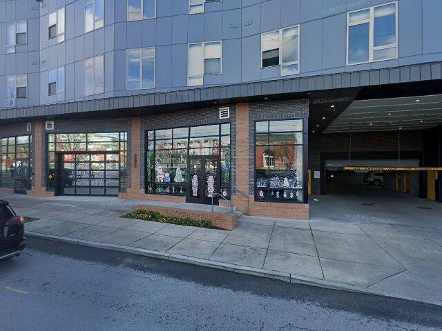 House image located at Houston, TX 77009