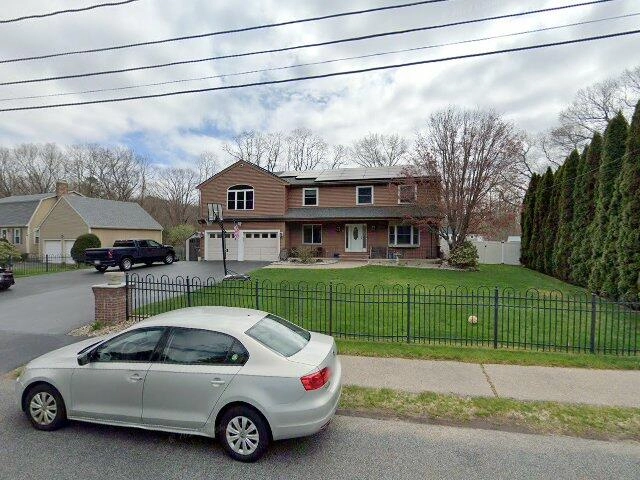 House image located at East Hartford, CT 06118