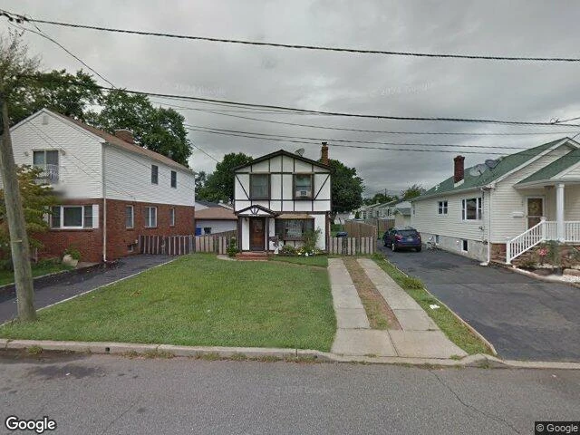 House image located at Woodbridge, NJ 07095