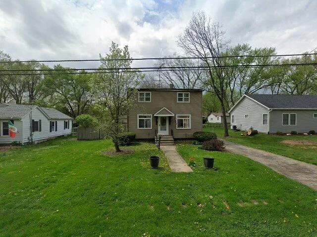 House image located at Aurora, IL 60506