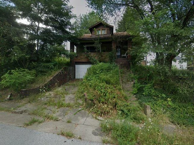 House image located at Steubenville, OH 43952