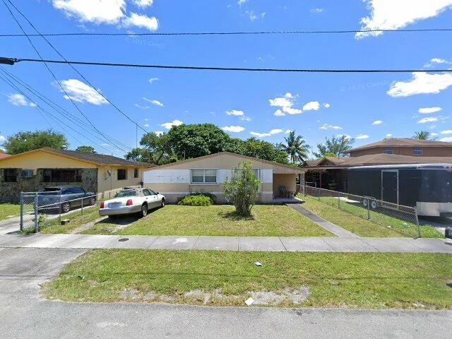 House image located at Hollywood, FL 33023