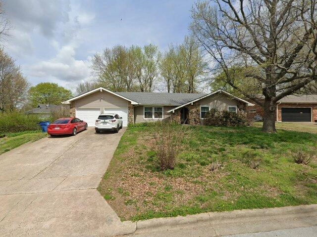 House image located at Springfield, MO 65804