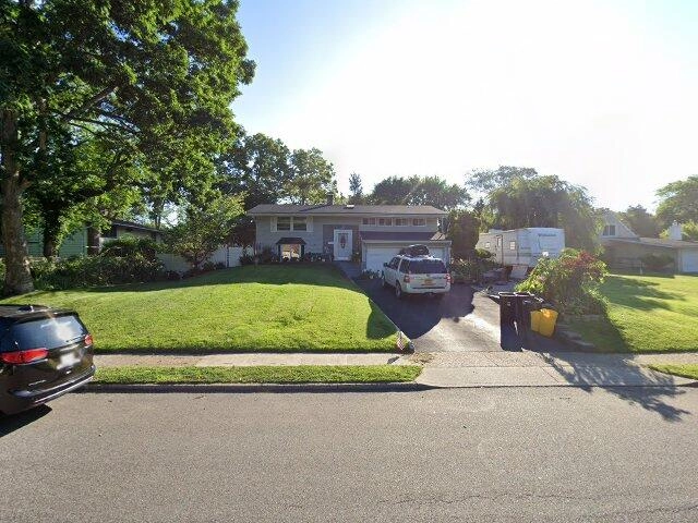 House image located at Islandia, NY 11749