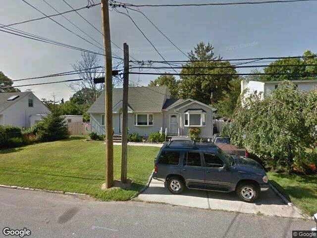 House image located at West Islip, NY 11795