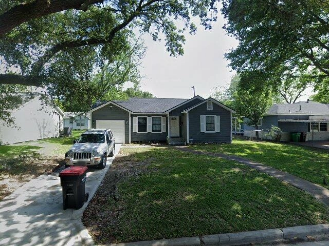 House image located at Baytown, TX 77520